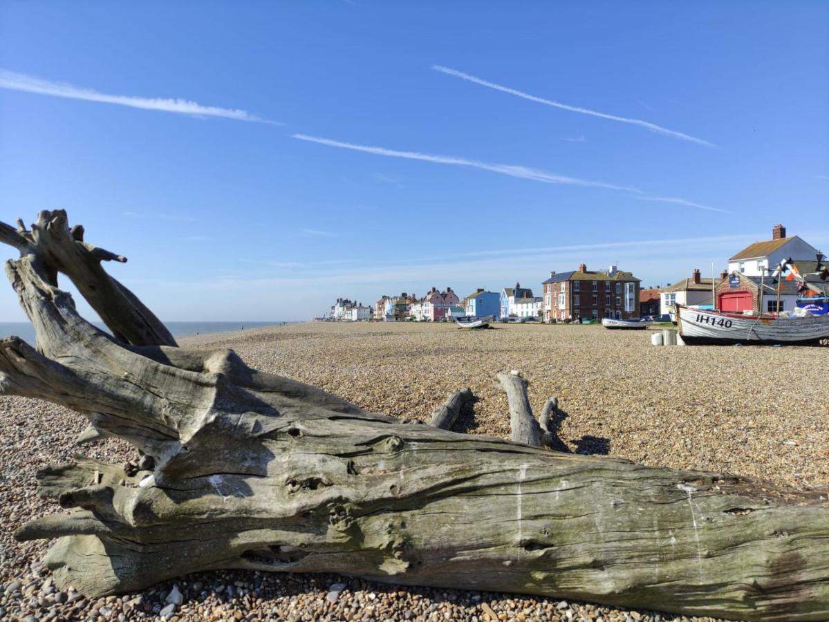 Holiday home Pelican Cottage, *